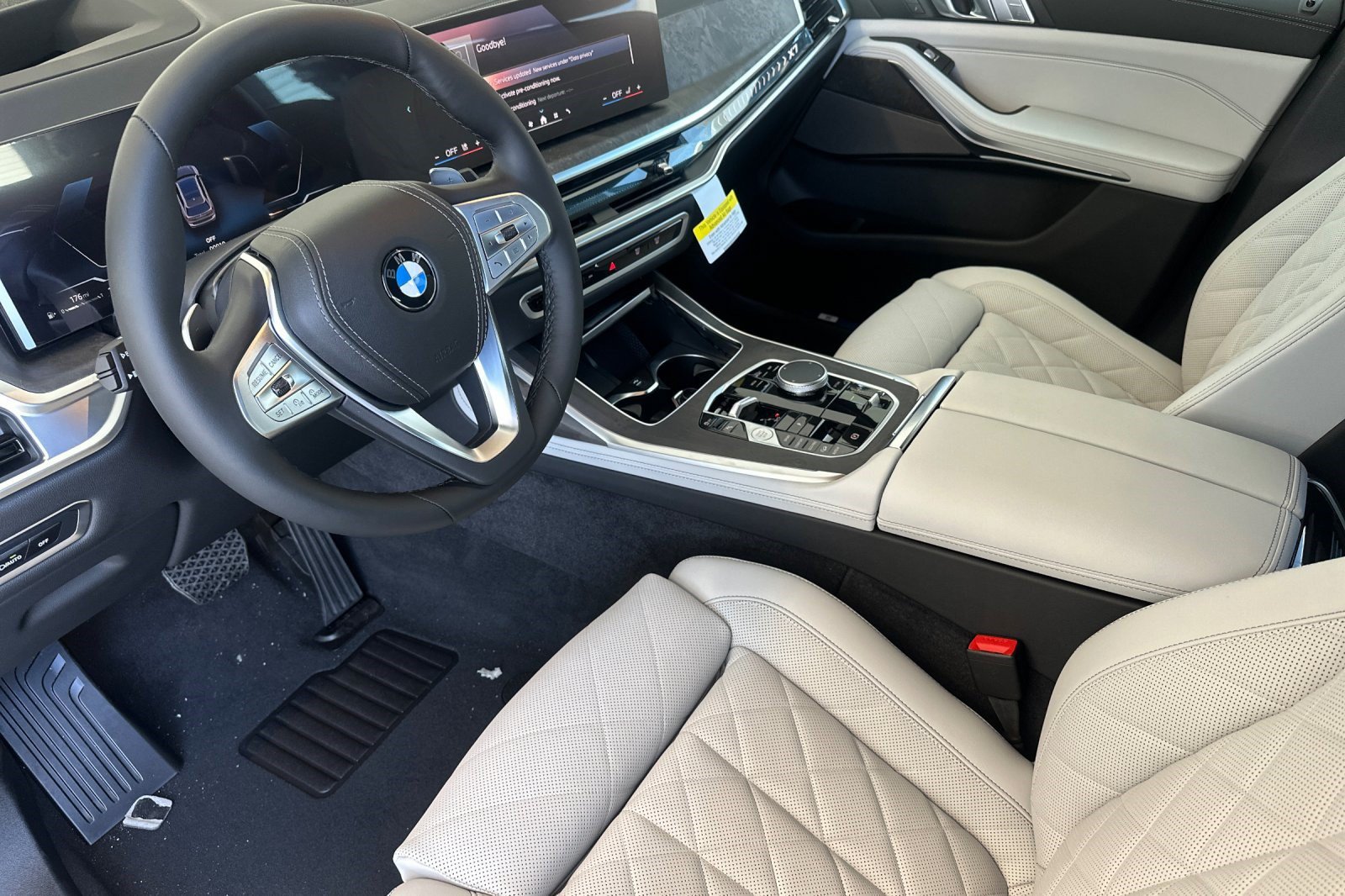 New 2027 BMW X7 xDrive40i SUV