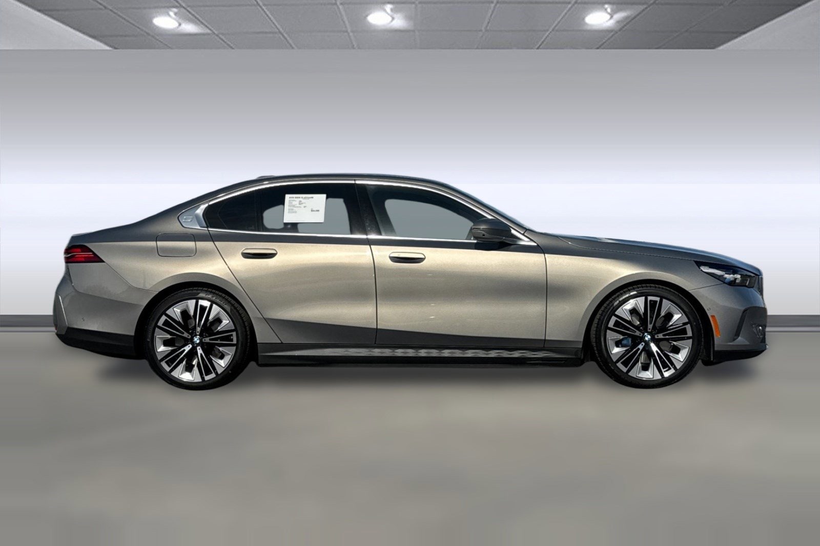 2026 BMW i5 eDrive40 photo 6