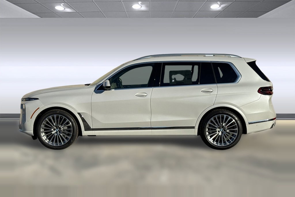 New 2026 BMW X7 xDrive40i SUV