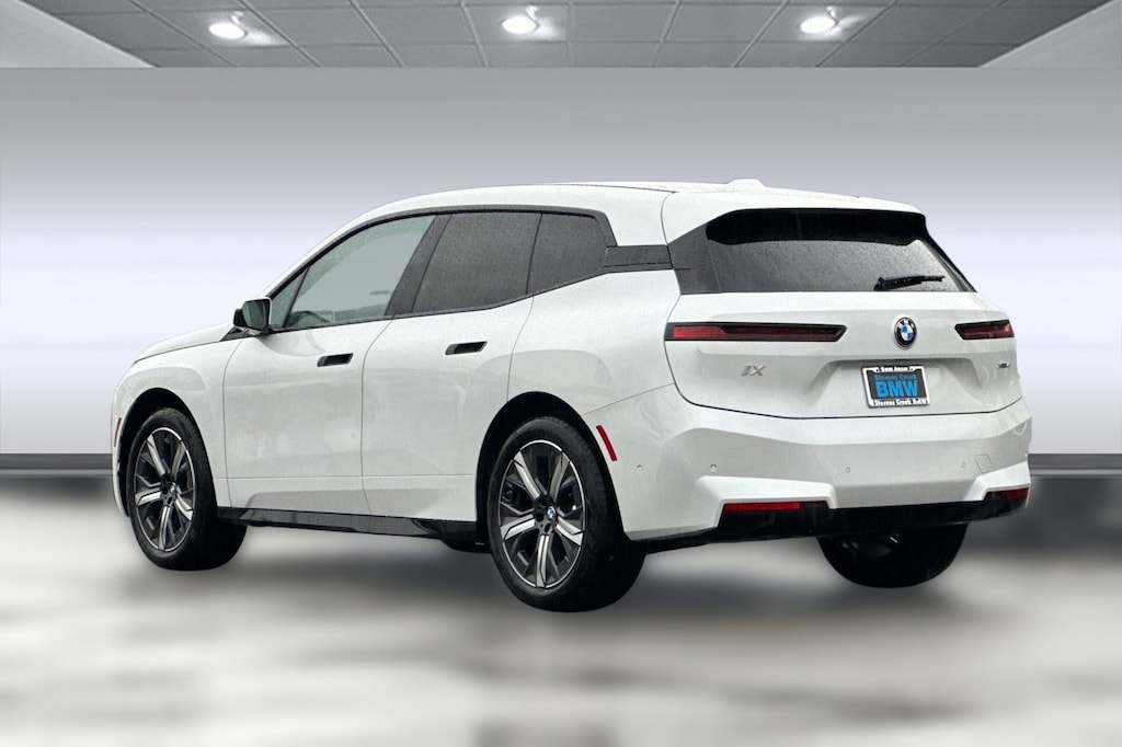 New 2026 BMW iX xDrive45 SUV