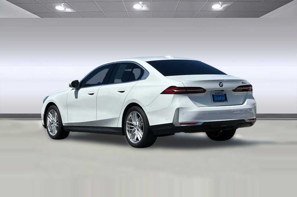 Used 2024 BMW 530i Sedan