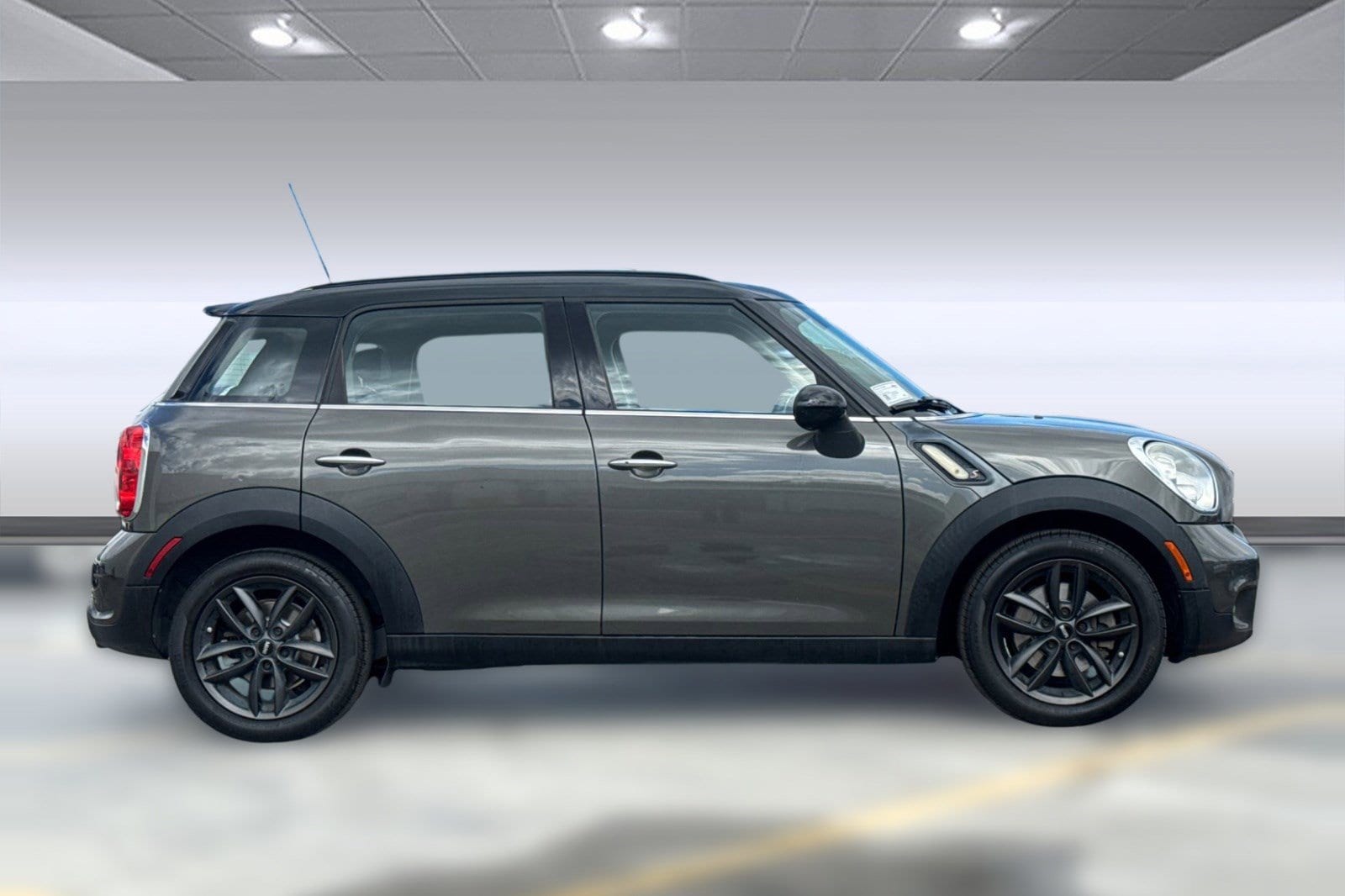 2014 MINI Countryman Cooper S photo 6