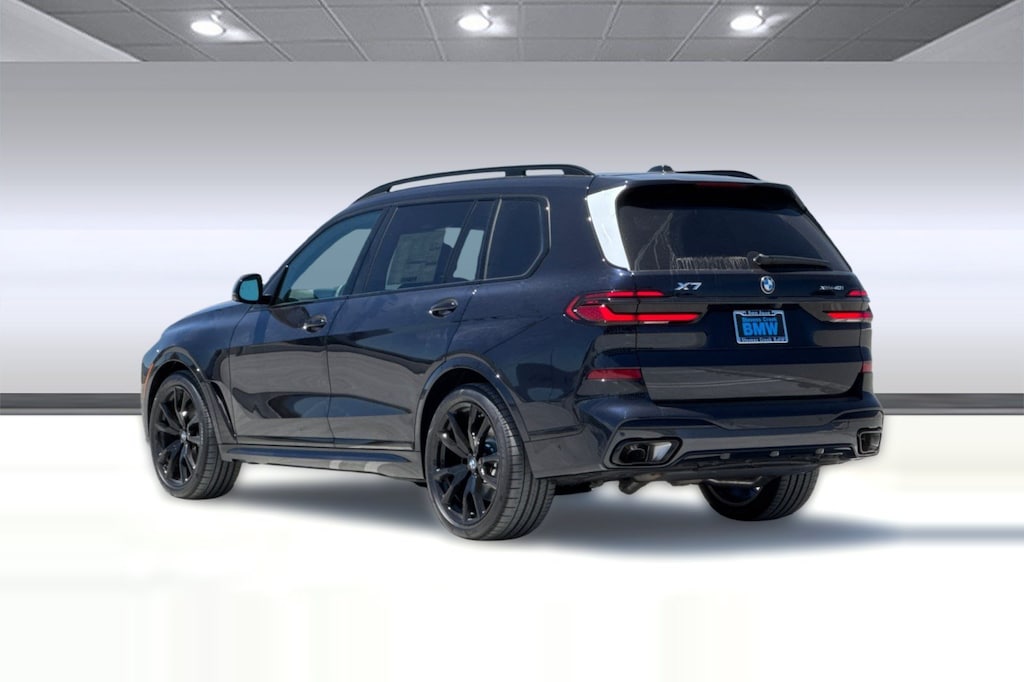 New 2027 BMW X7 xDrive40i SUV