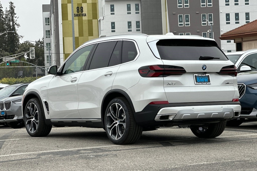 New 2026 BMW X5 PHEV xDrive50e SUV