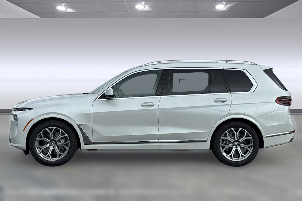 New 2026 BMW X7 xDrive40i SUV