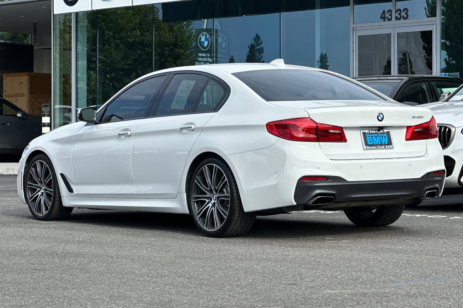 2018 Bmw 540i Sedan photo 2