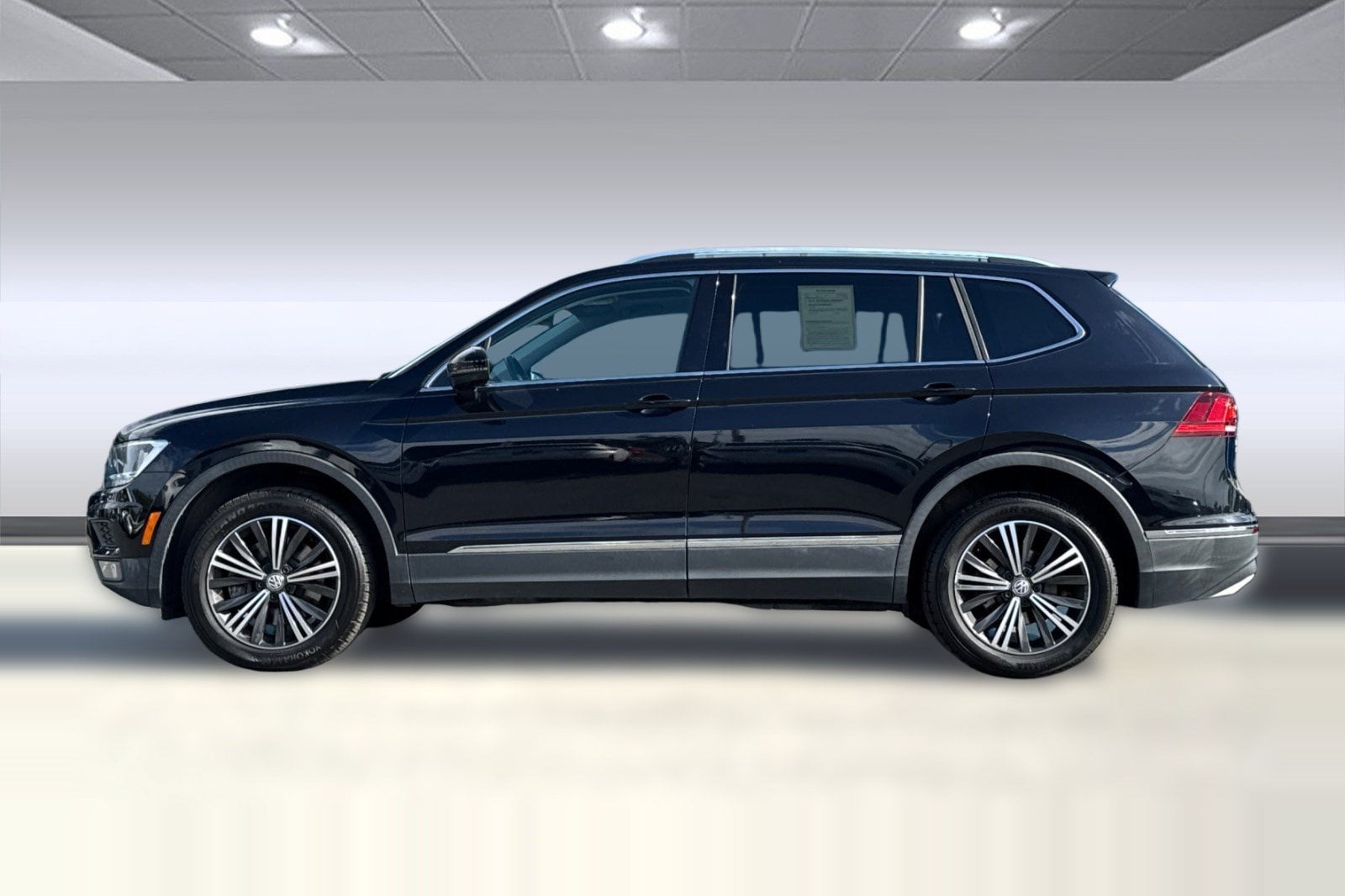 Used 2018 Volkswagen Tiguan SEL with VIN 3VV2B7AX1JM081520 for sale in Santa Clara, CA