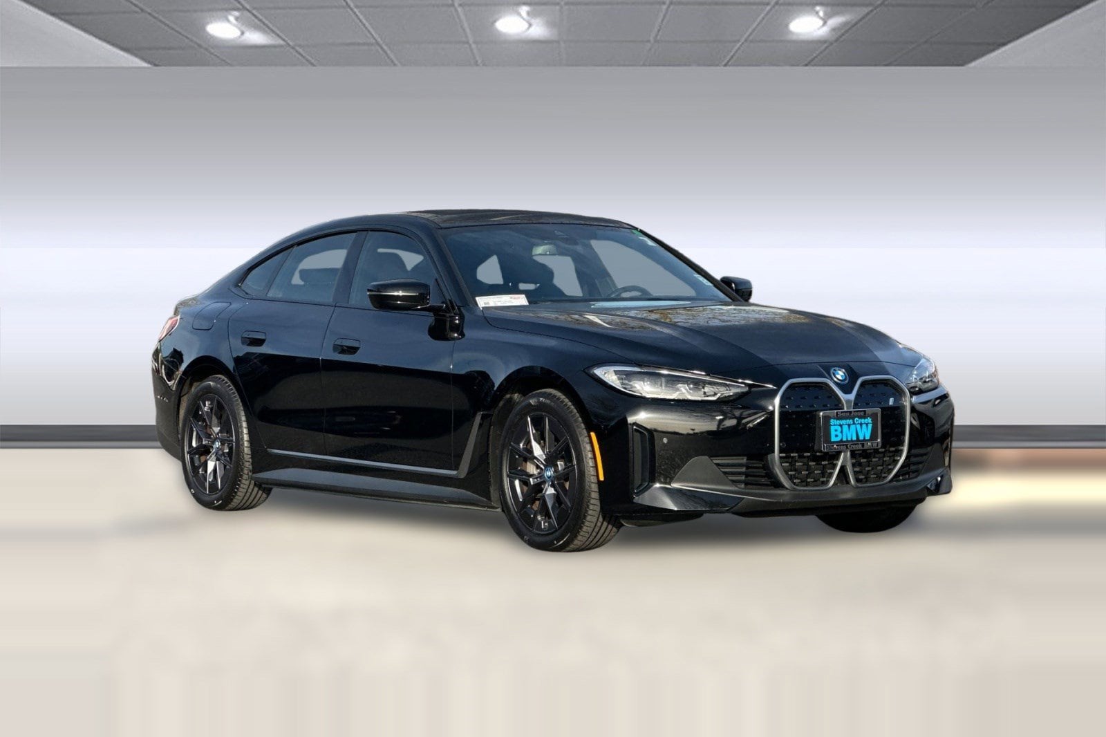 2023 BMW i4 eDrive35 photo 6