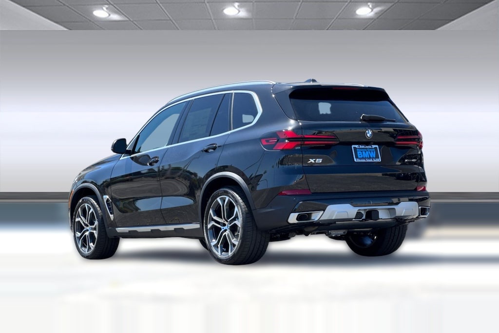 New 2026 BMW X5 xDrive40i SUV