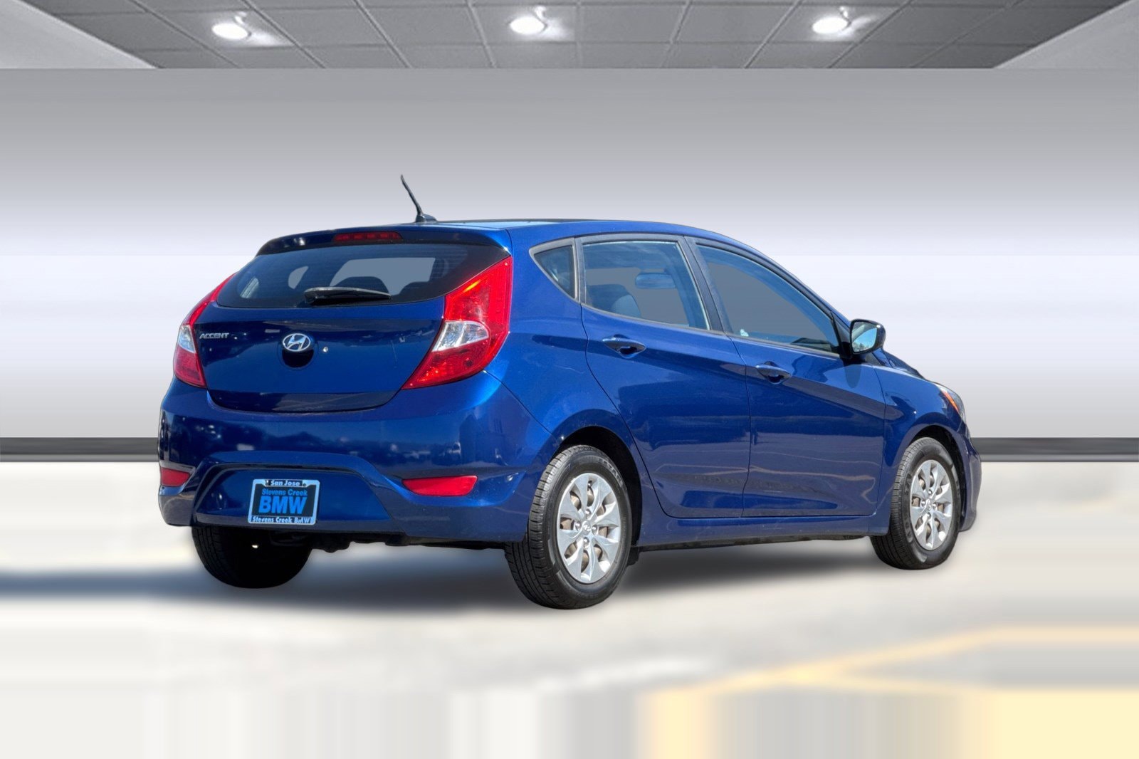 2016 Hyundai Accent SE photo 3