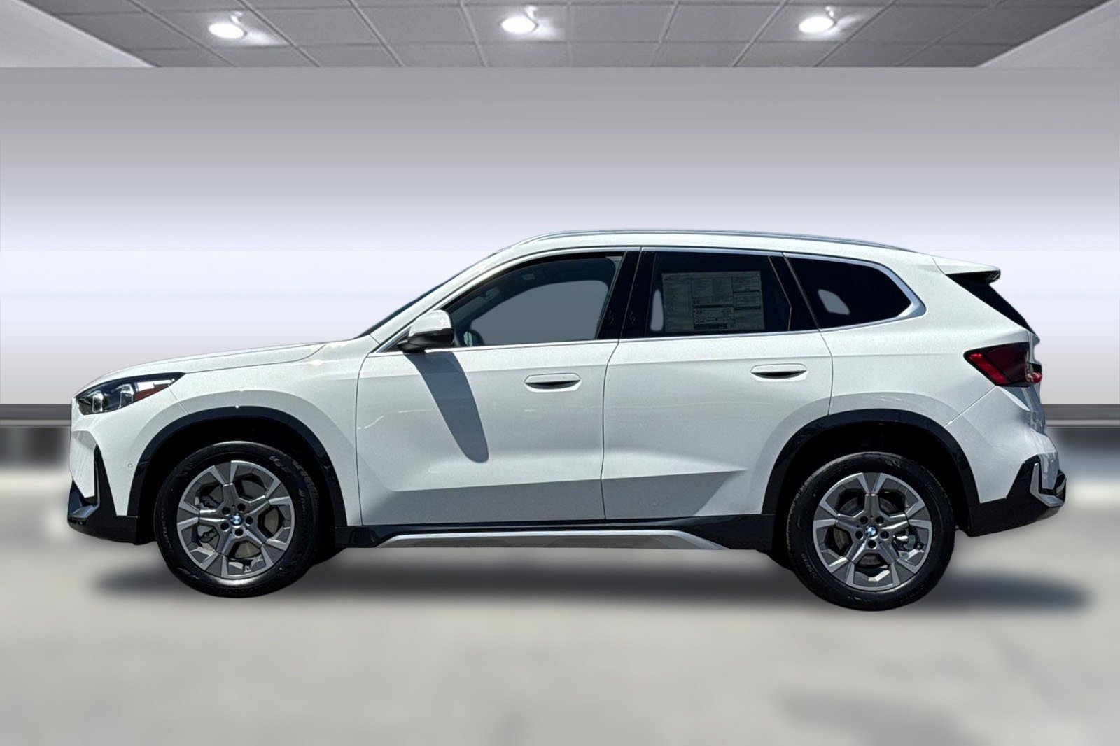 2025 Bmw X1 XDrive28i photo 2