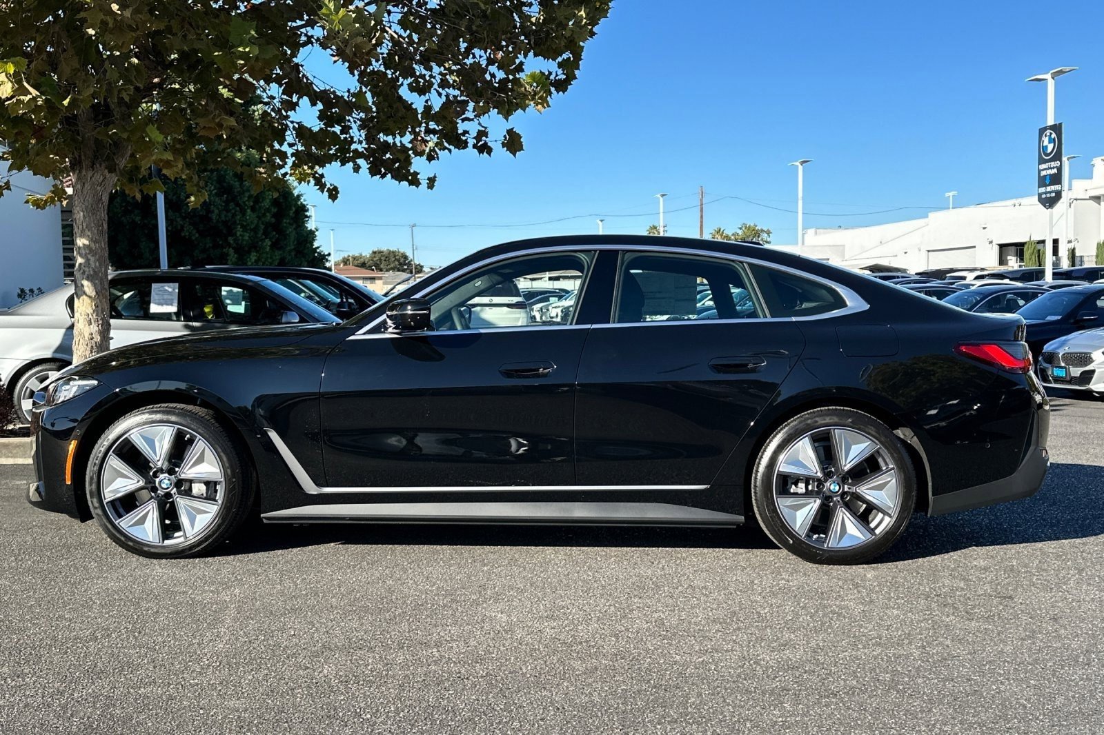 2025 Bmw i4 eDrive40 photo 2