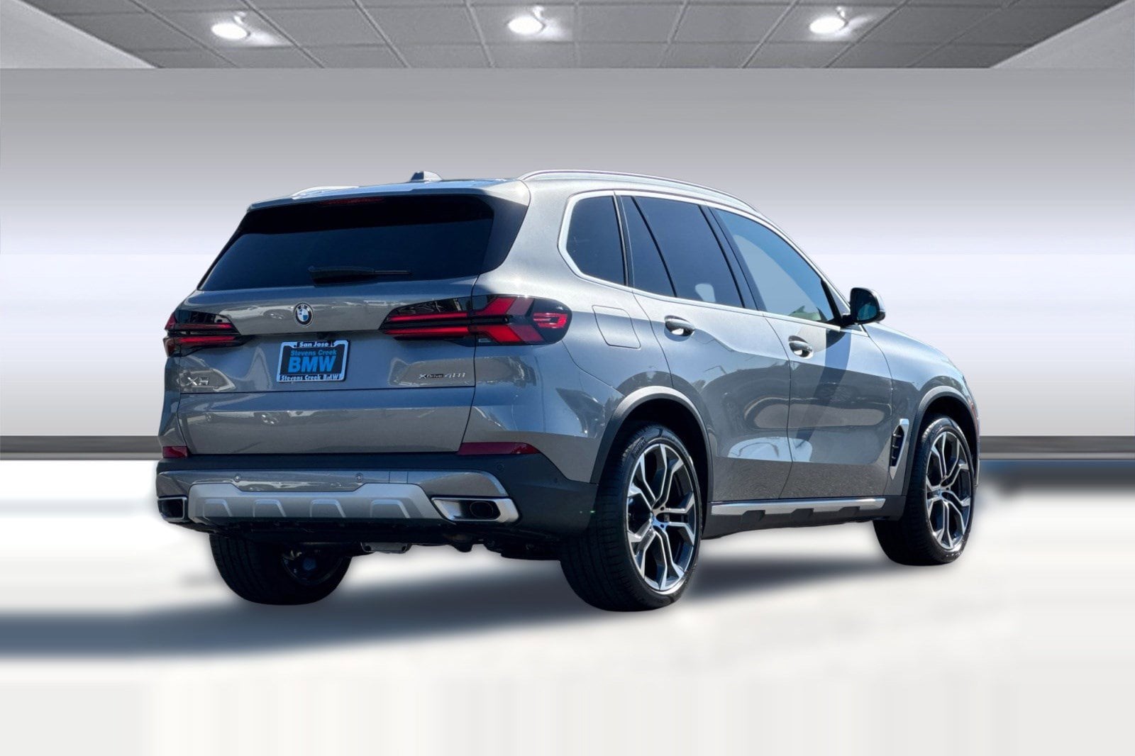 2026 BMW X5 40i - Photo 8