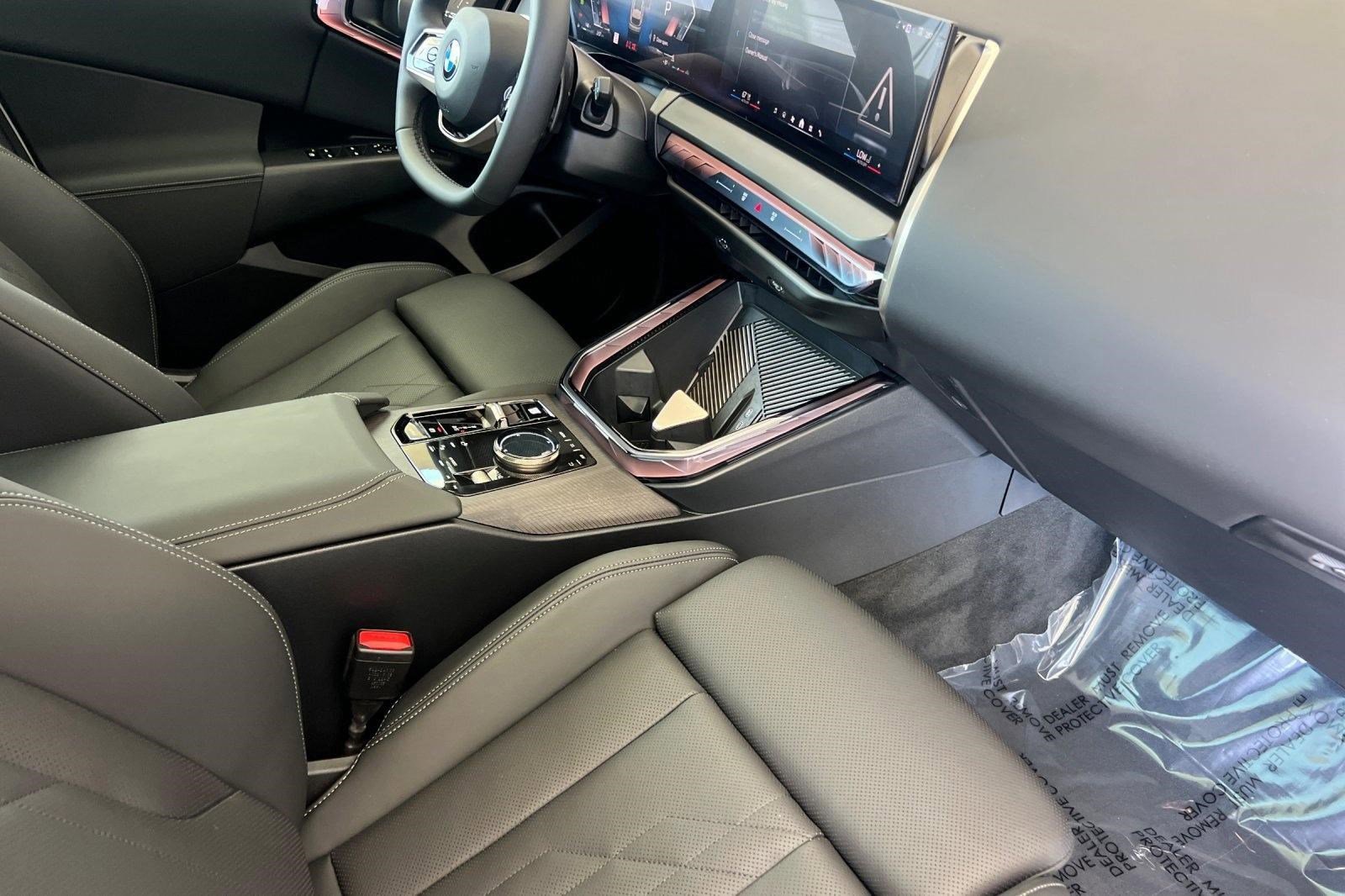 2025 BMW X3 30 - Photo 31