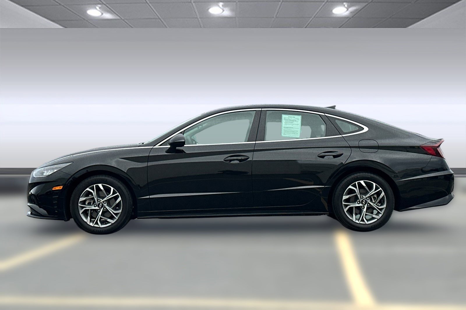 2022 Hyundai Sonata SEL photo 2
