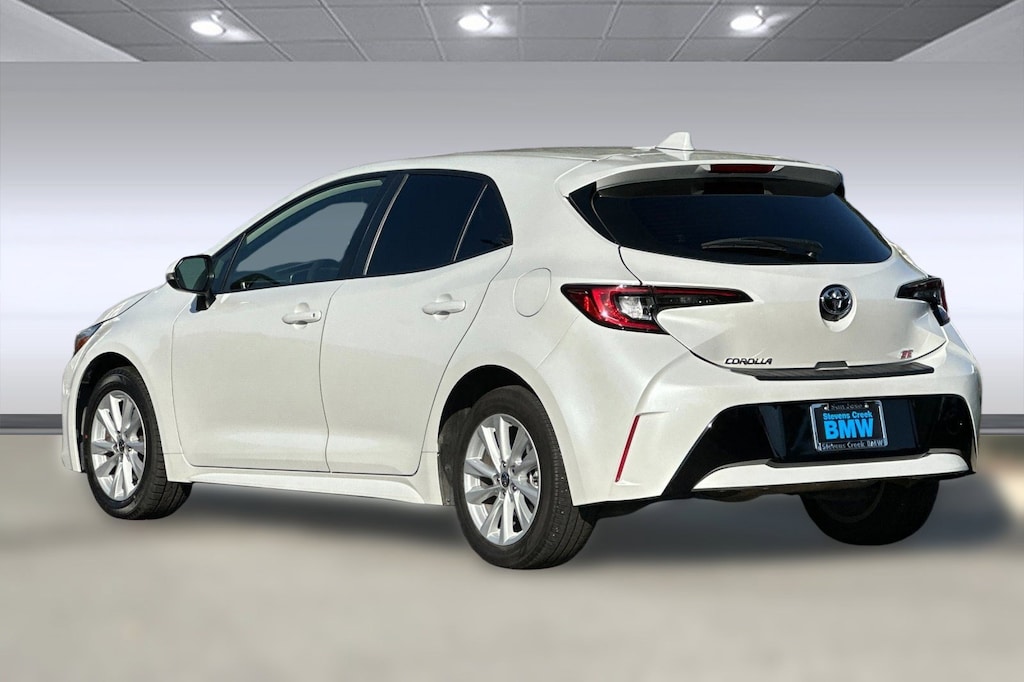 Used 2024 Toyota Corolla Hatchback SE Hatchback