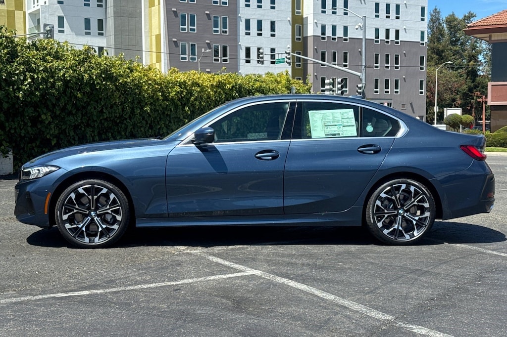 New 2026 BMW 330i Sedan