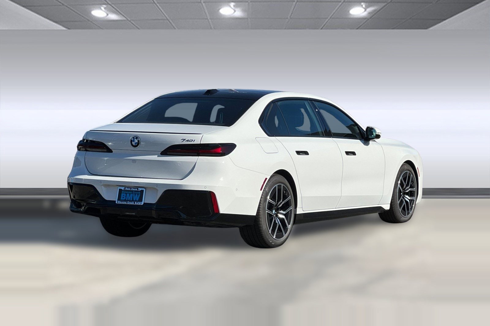 2025 BMW 7 Series 740i - Photo 8