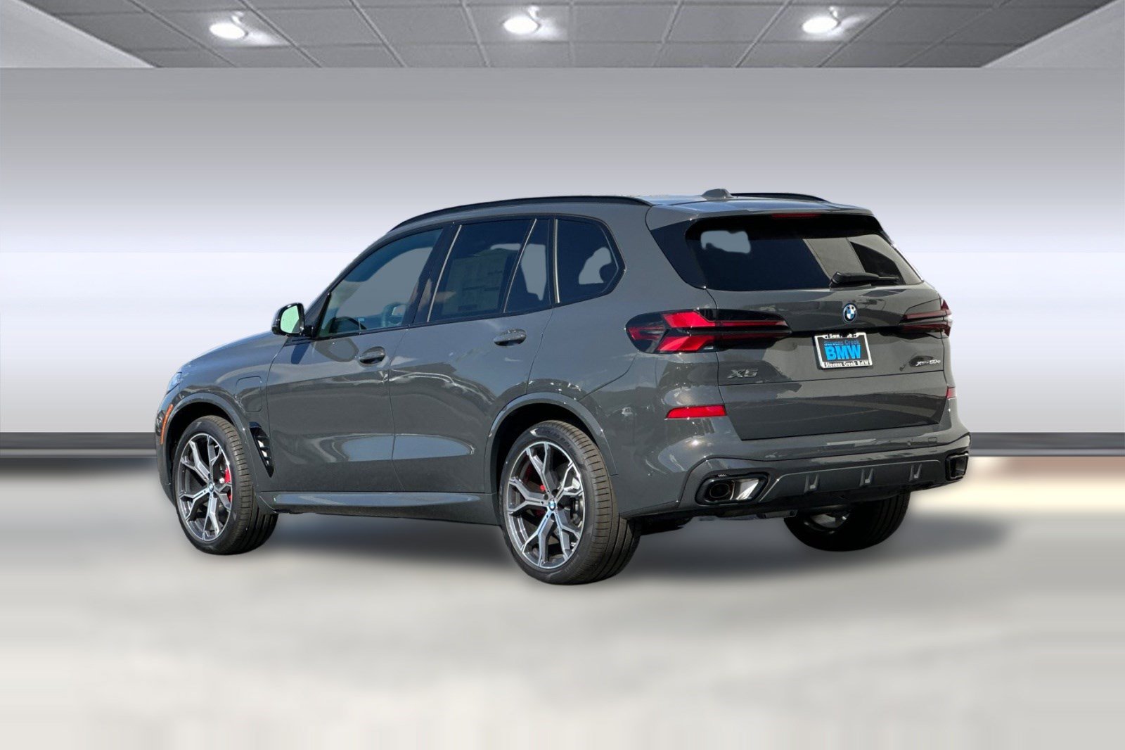 New 2026 BMW X5 PHEV xDrive50e SUV