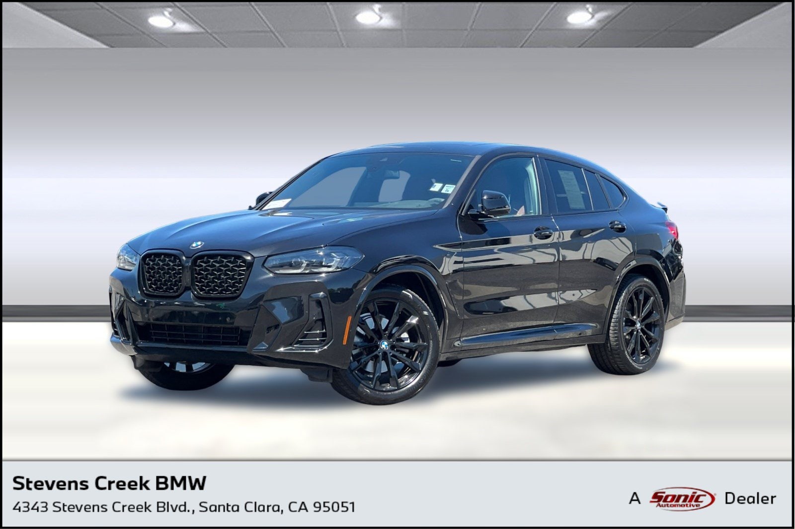 2023 BMW X4 xDrive30i's photo