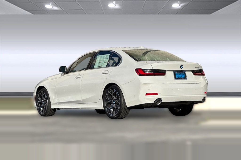 New 2026 BMW 330i Sedan