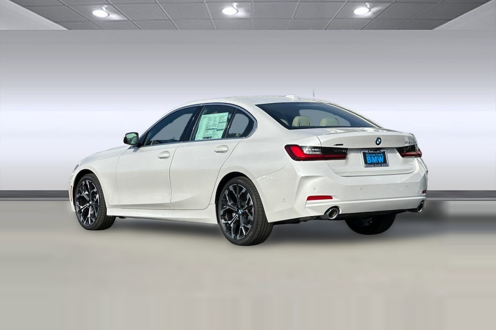 New 2026 BMW 330i xDrive Sedan