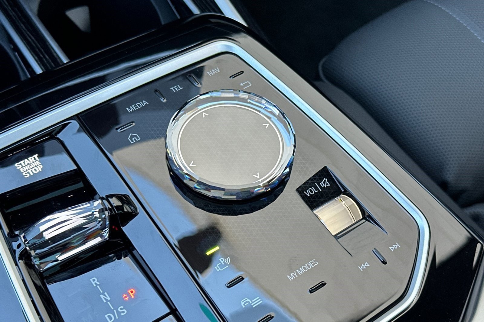 2026 BMW 7 Series 750e - Photo 19