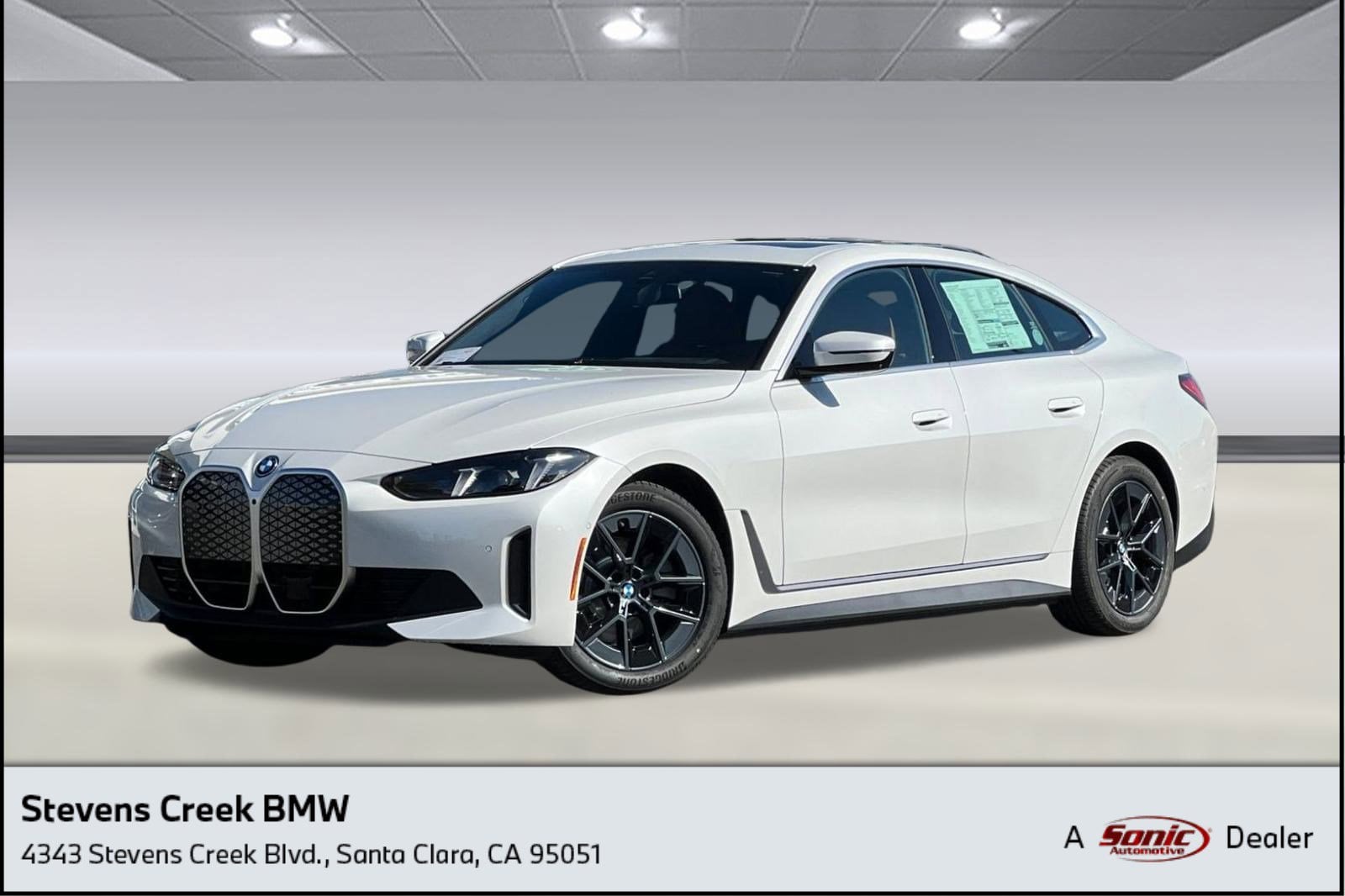 2025 BMW i4 40's photo