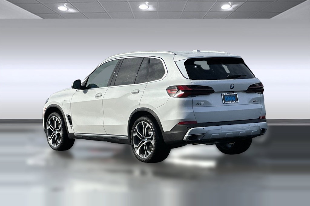 New 2026 BMW X5 PHEV xDrive50e SUV