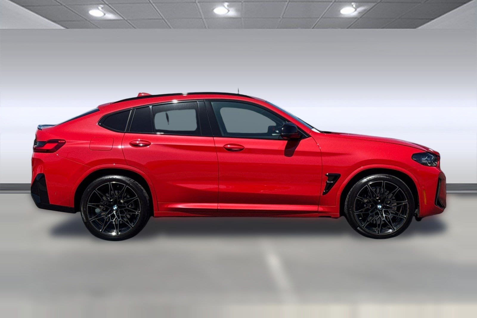 X4 M SUV