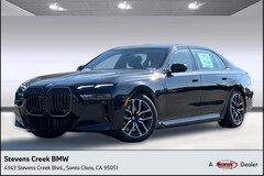 2025 BMW 750e xDrive Sedan