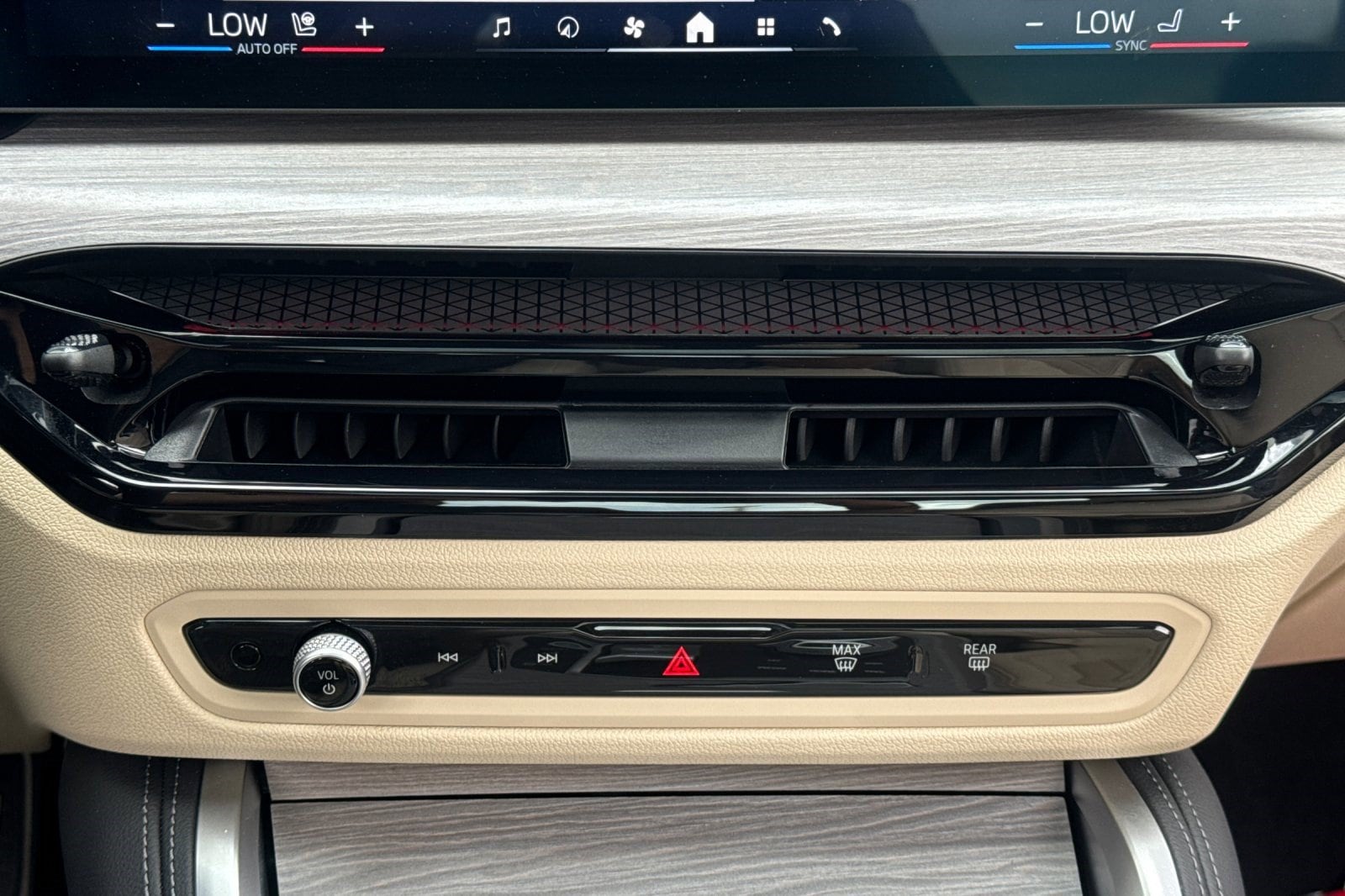 2025 BMW 4 Series 430i - Photo 24