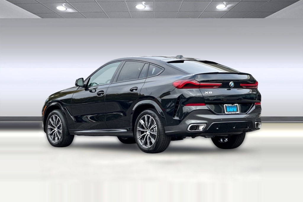 New 2026 BMW X6 xDrive40i SUV