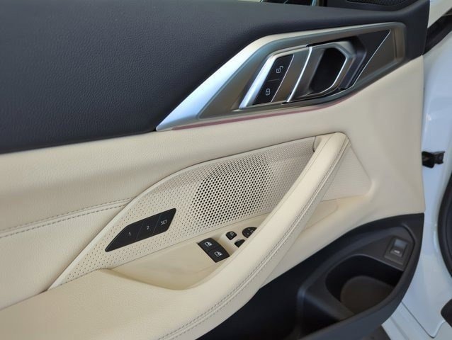 2025 BMW 4 Series 430i - Photo 11