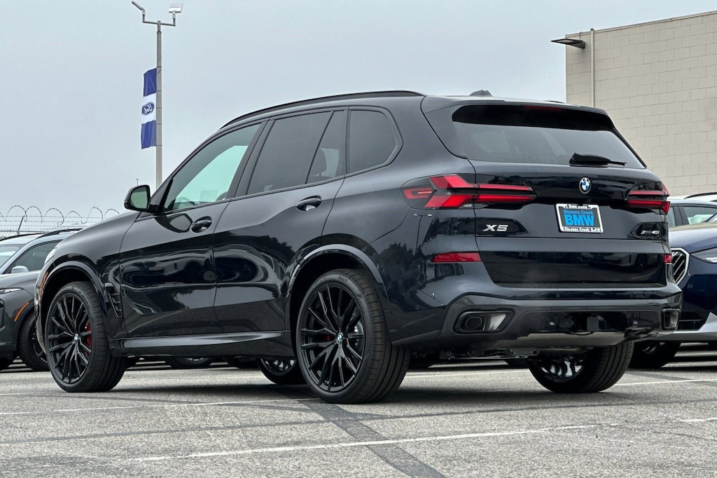New 2026 BMW X5 xDrive40i SUV