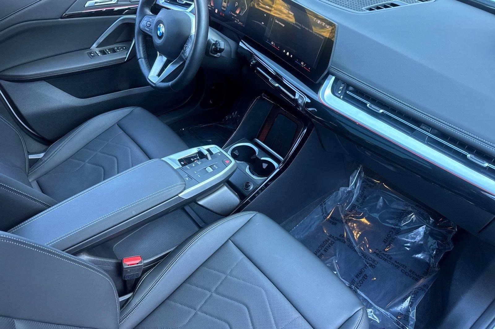 2025 BMW X1 28i - Photo 31