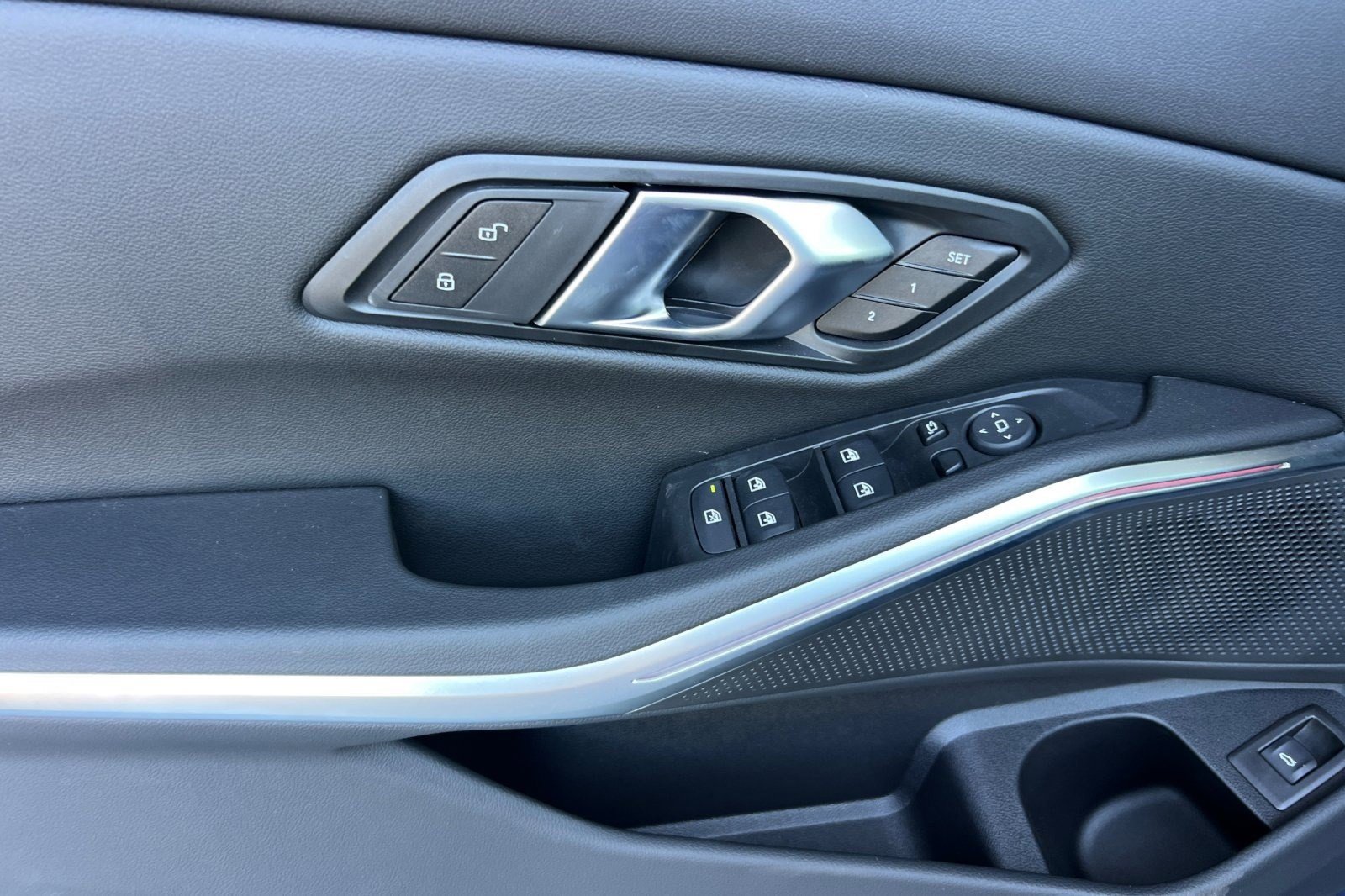 2025 BMW 3 Series 330i - Photo 13