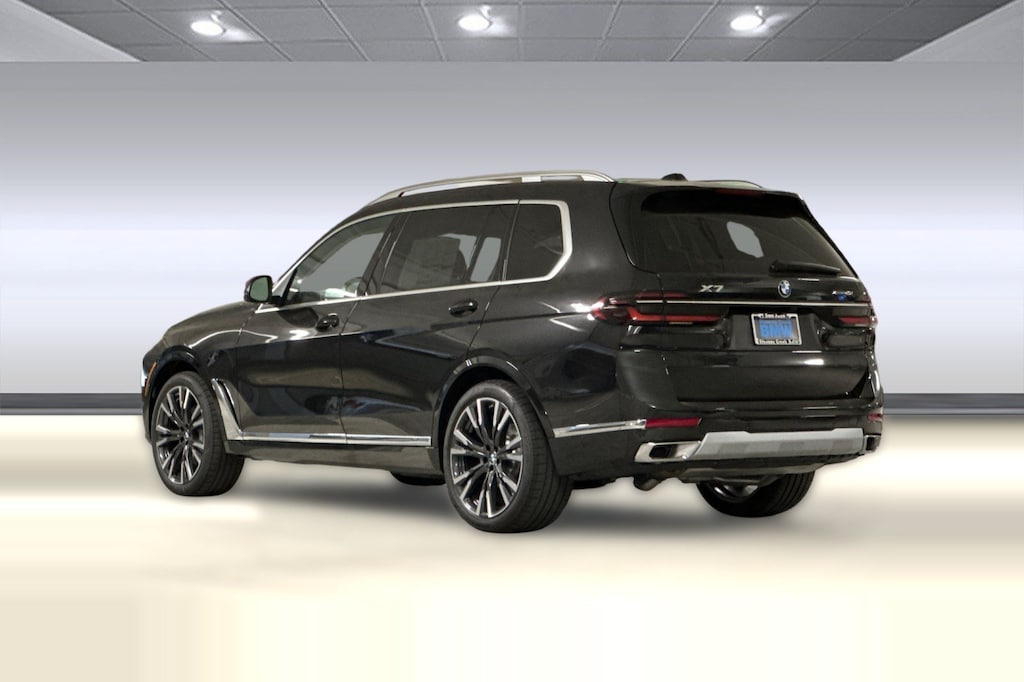 New 2027 BMW X7 xDrive40i SUV