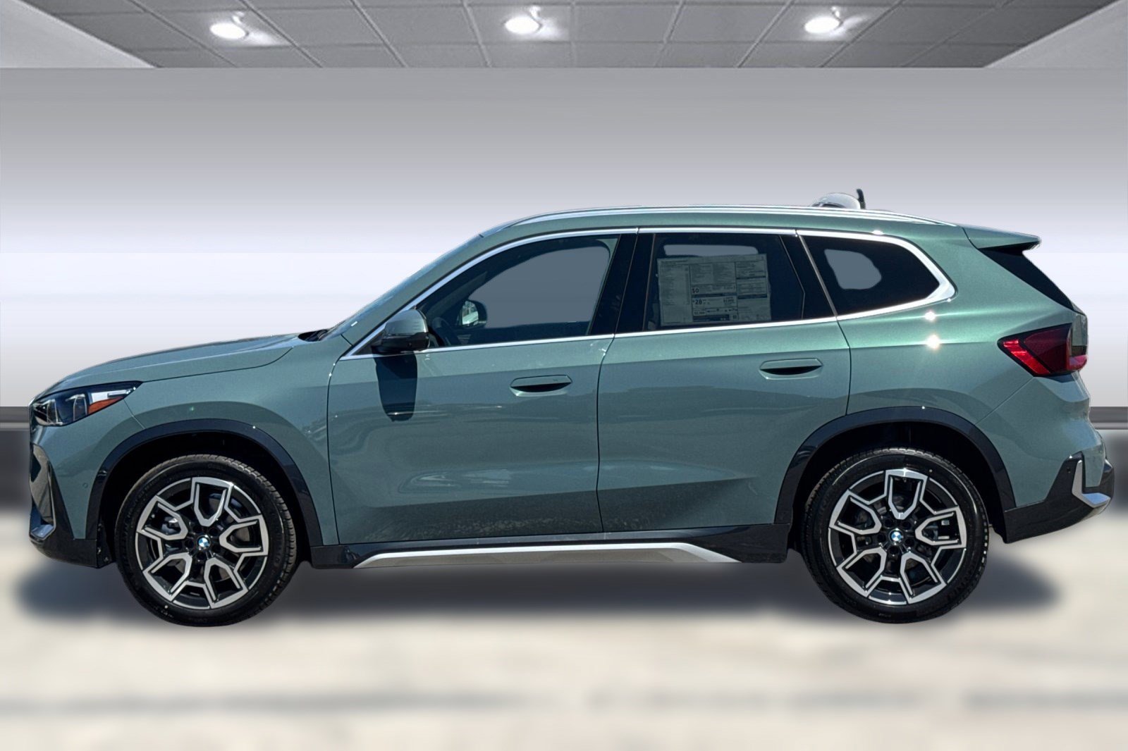 2025 Bmw X1 XDrive28i photo 2