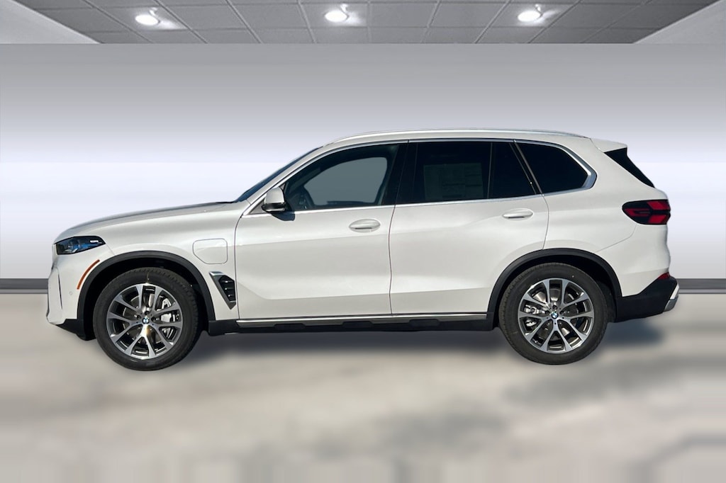New 2026 BMW X5 PHEV xDrive50e SUV
