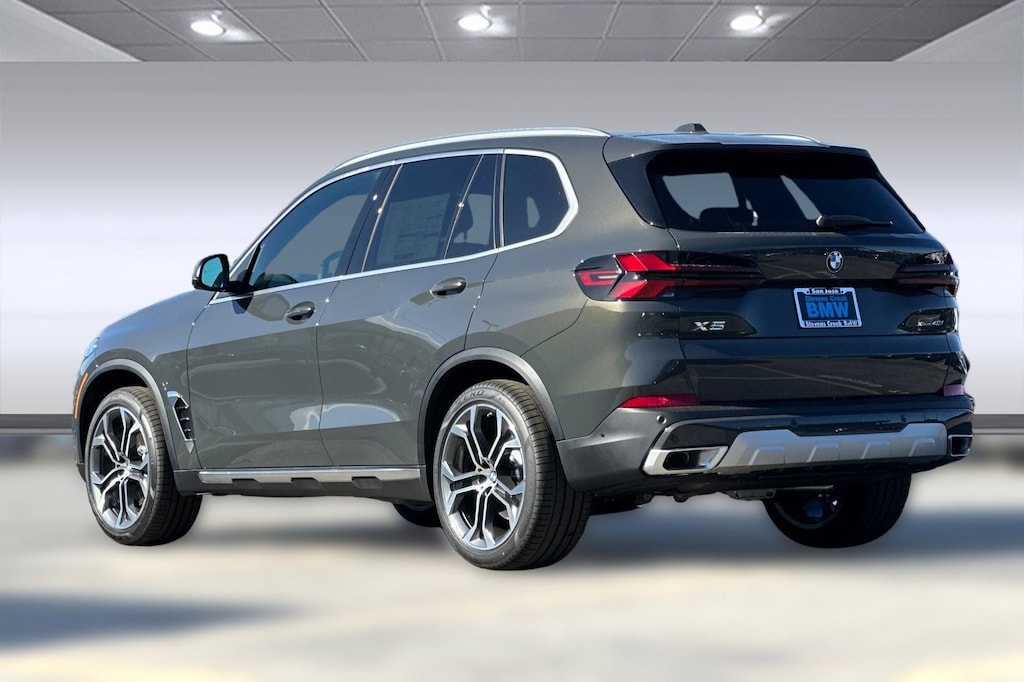New 2026 BMW X5 xDrive40i SUV