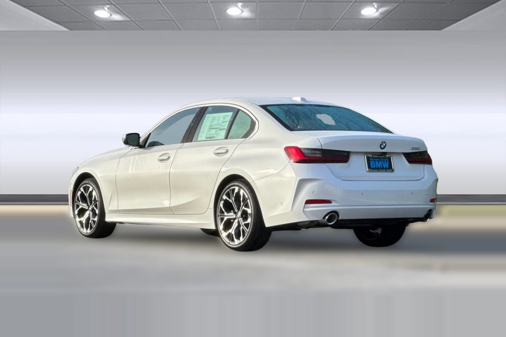 New 2026 BMW 330i NA Sedan