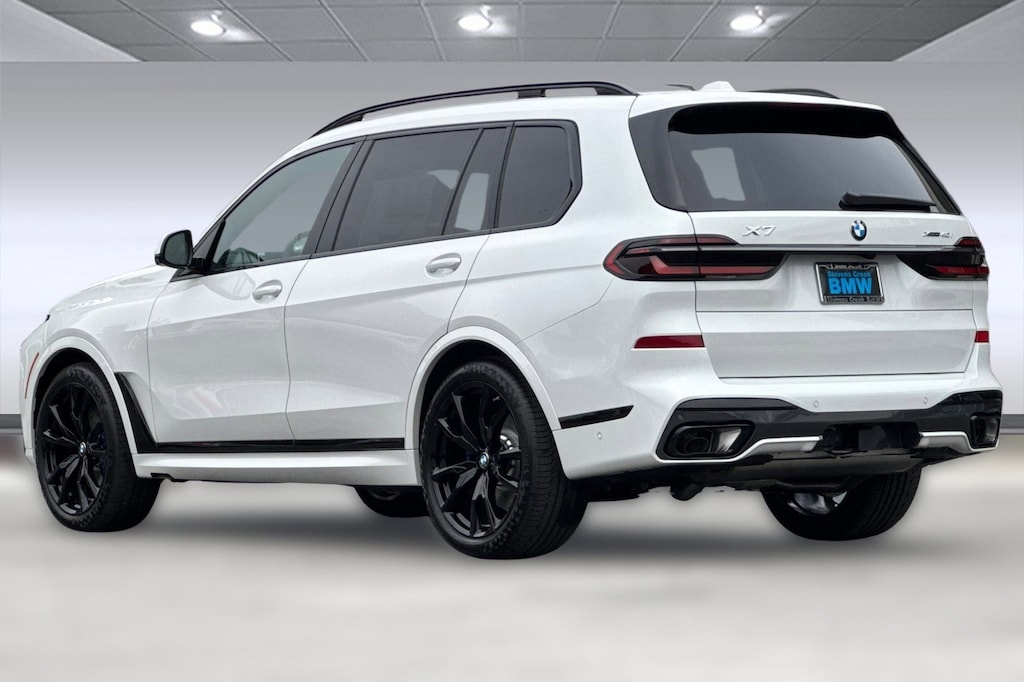 New 2026 BMW X7 xDrive40i SUV