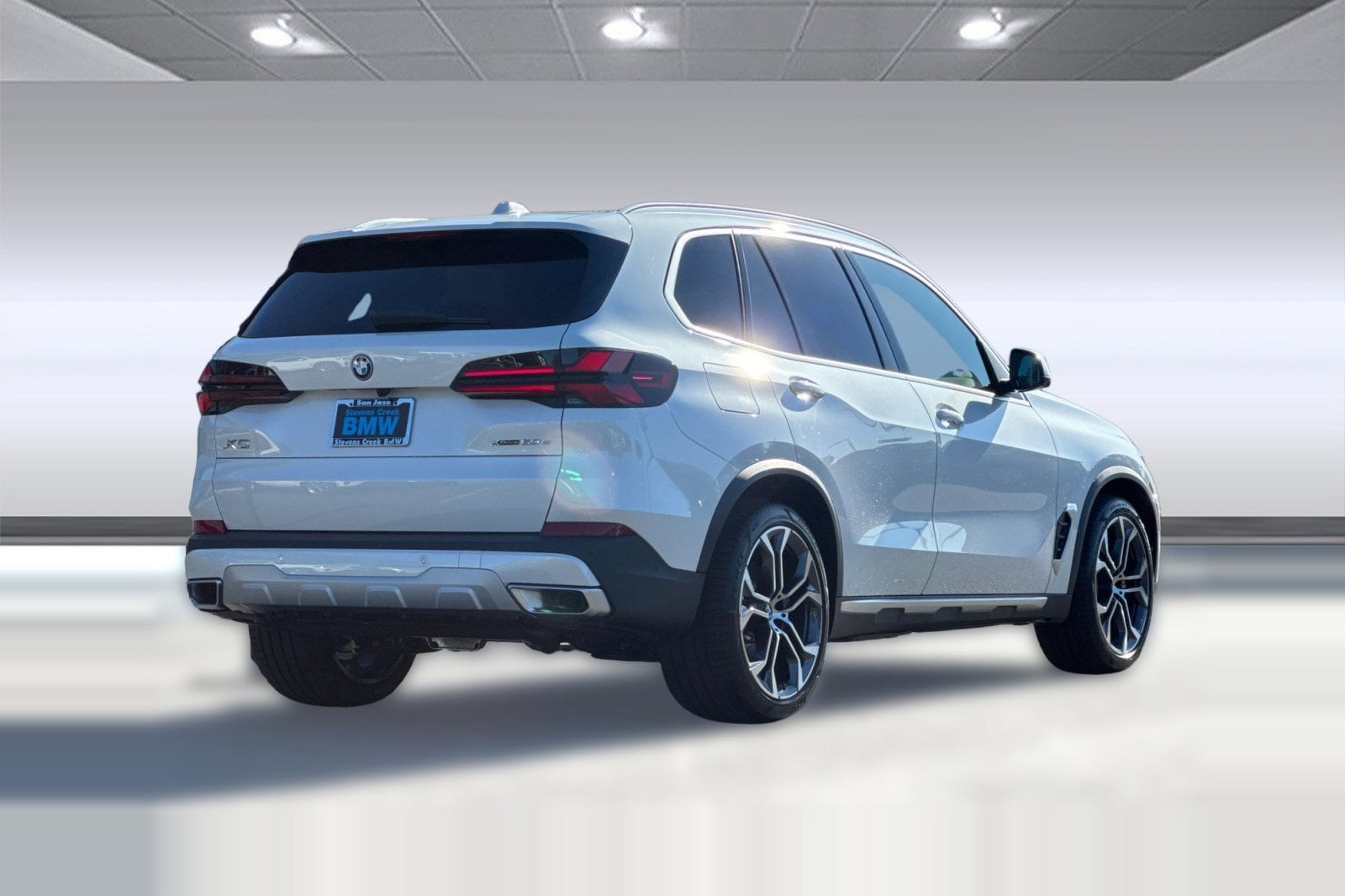 2026 BMW X5 50e - Photo 8
