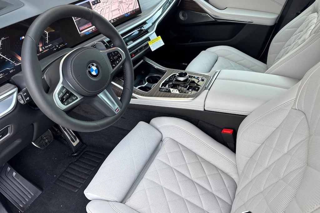 New 2026 BMW X7 xDrive40i SUV