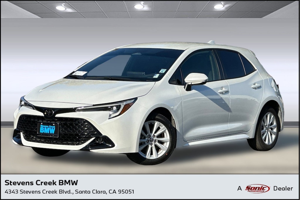 Used 2024 Toyota Corolla Hatchback SE Hatchback