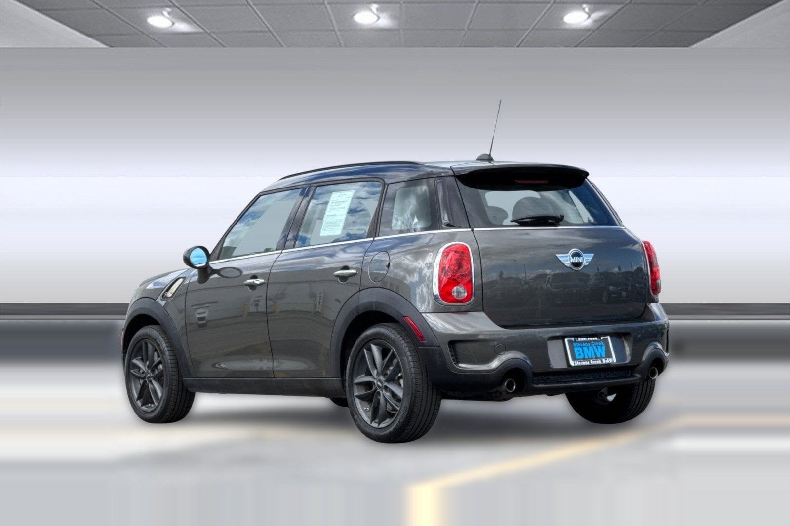 2014 MINI Countryman Cooper S photo 2