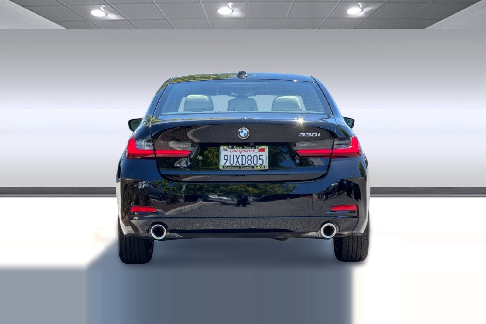 2025 BMW 3 Series 330i - Photo 10