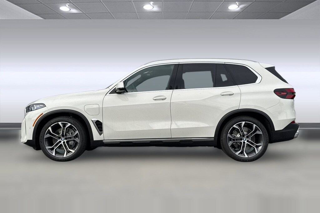 New 2026 BMW X5 PHEV xDrive50e SUV