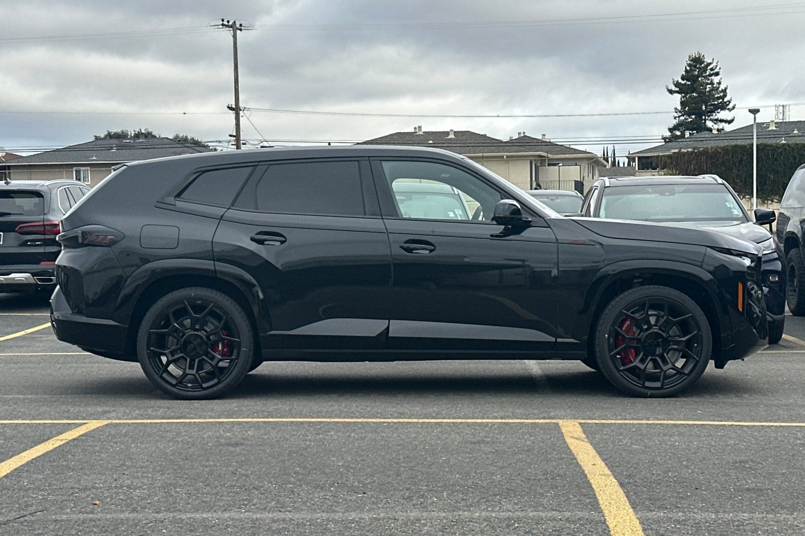 XM Label SUV